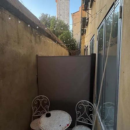 Calle De Le Pazienze *