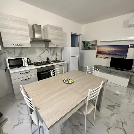 Calle De Le Pazienze Apartment *