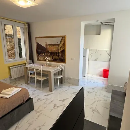 Apartamento Calle De Le Pazienze