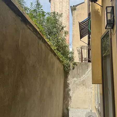 Calle De Le Pazienze *